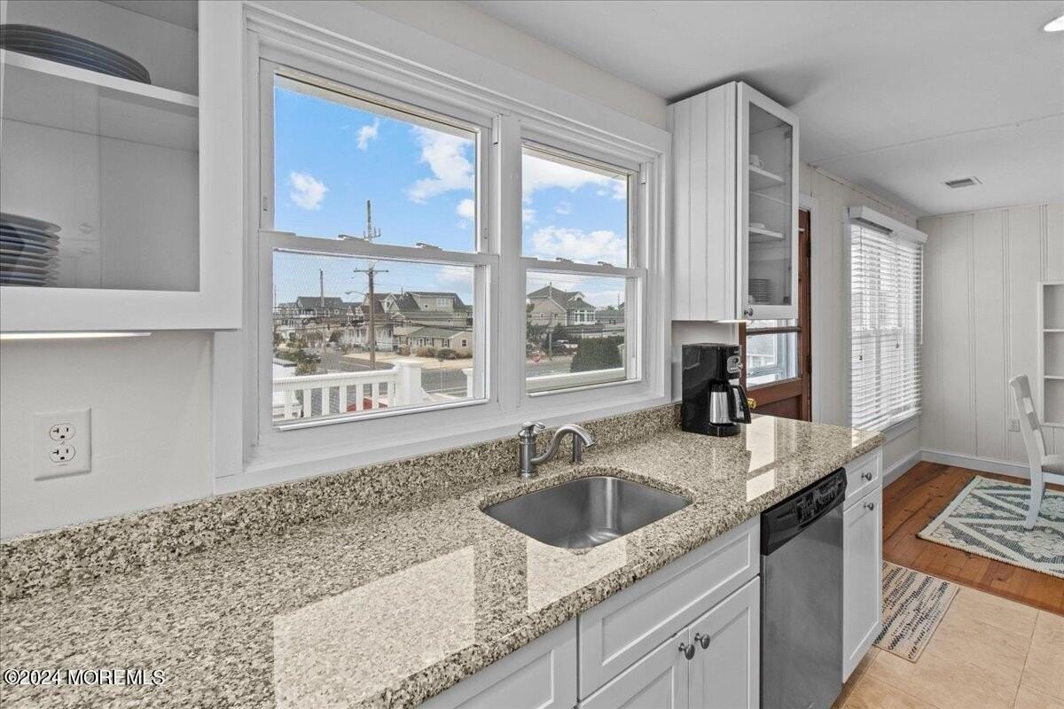 51 3rd Avenue - Photo 7 of 36