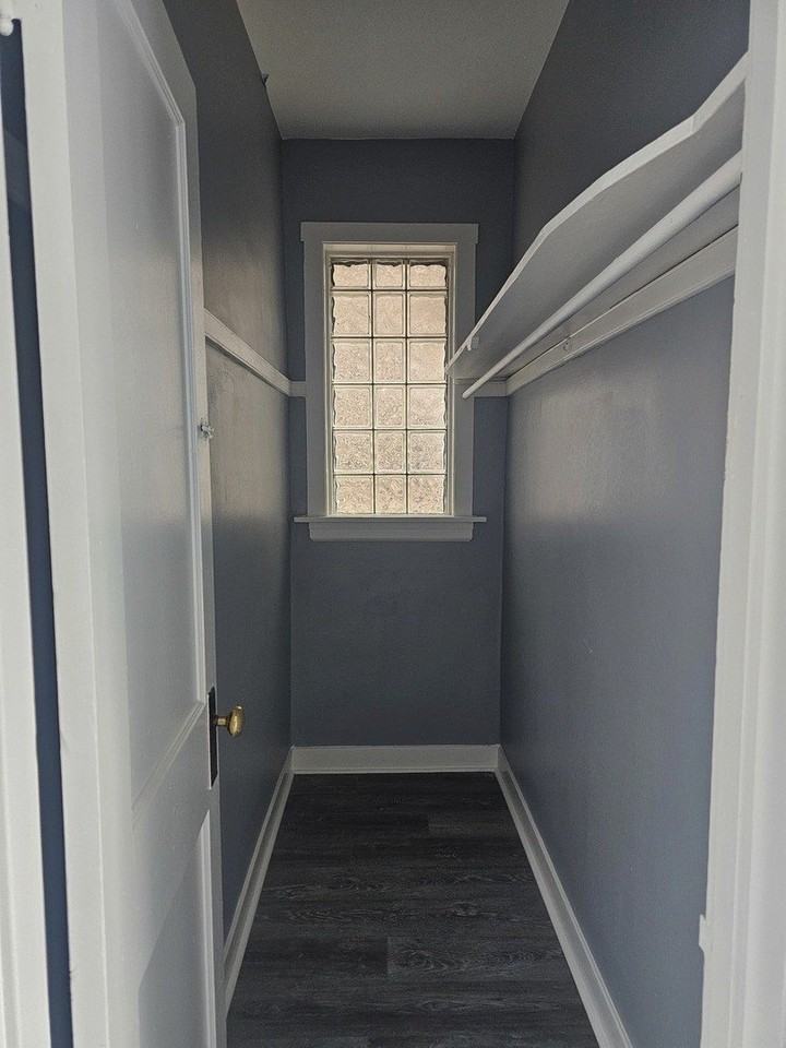 2441 West 46th Place #2 - Photo 5 of 7