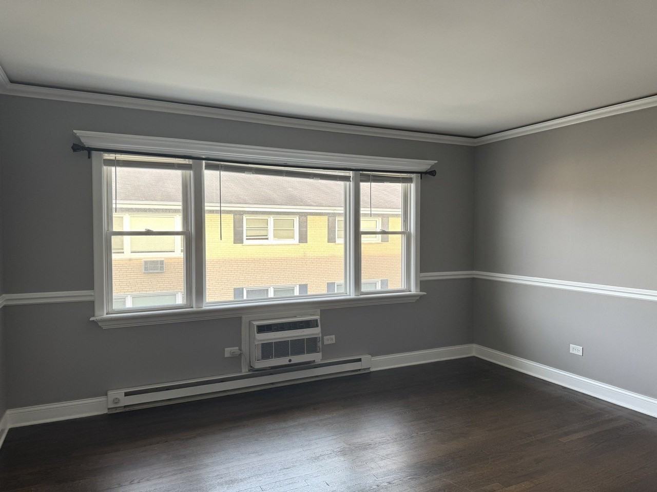 5041 N East River Rd #3A - Photo 5 of 12