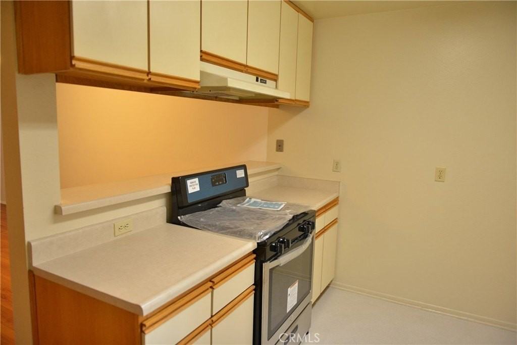 410 Milford St #204 - Photo 2 of 15