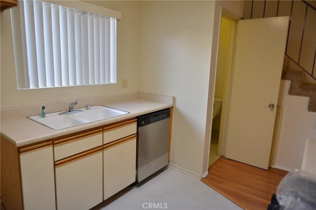 410 Milford St #204 - Photo 7 of 15