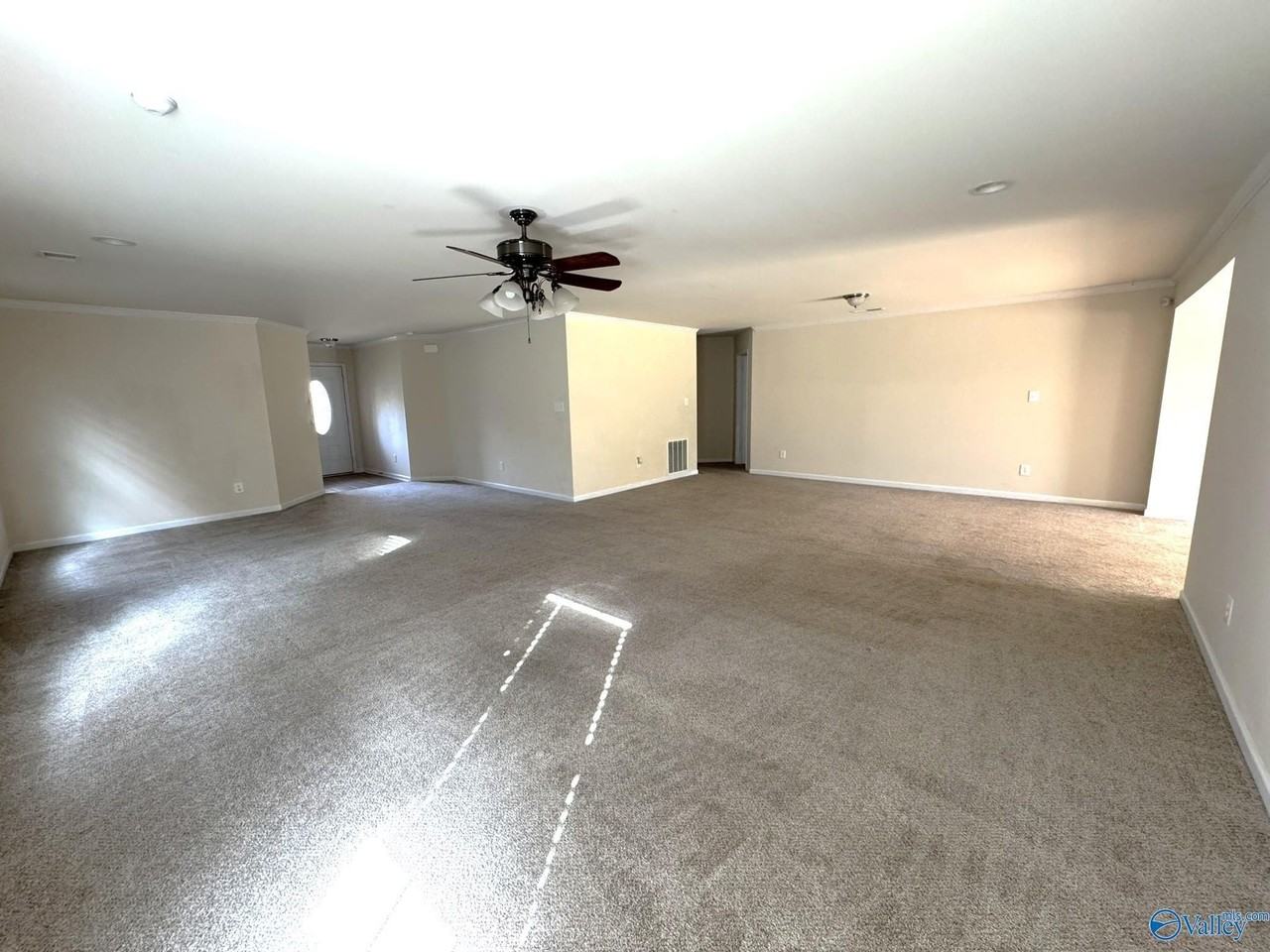 219 Ivyleaf Dr Nw - Photo 5 of 34