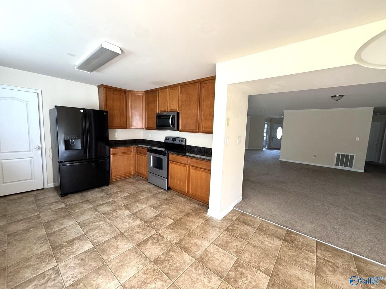 219 Ivyleaf Dr Nw - Photo 6 of 34