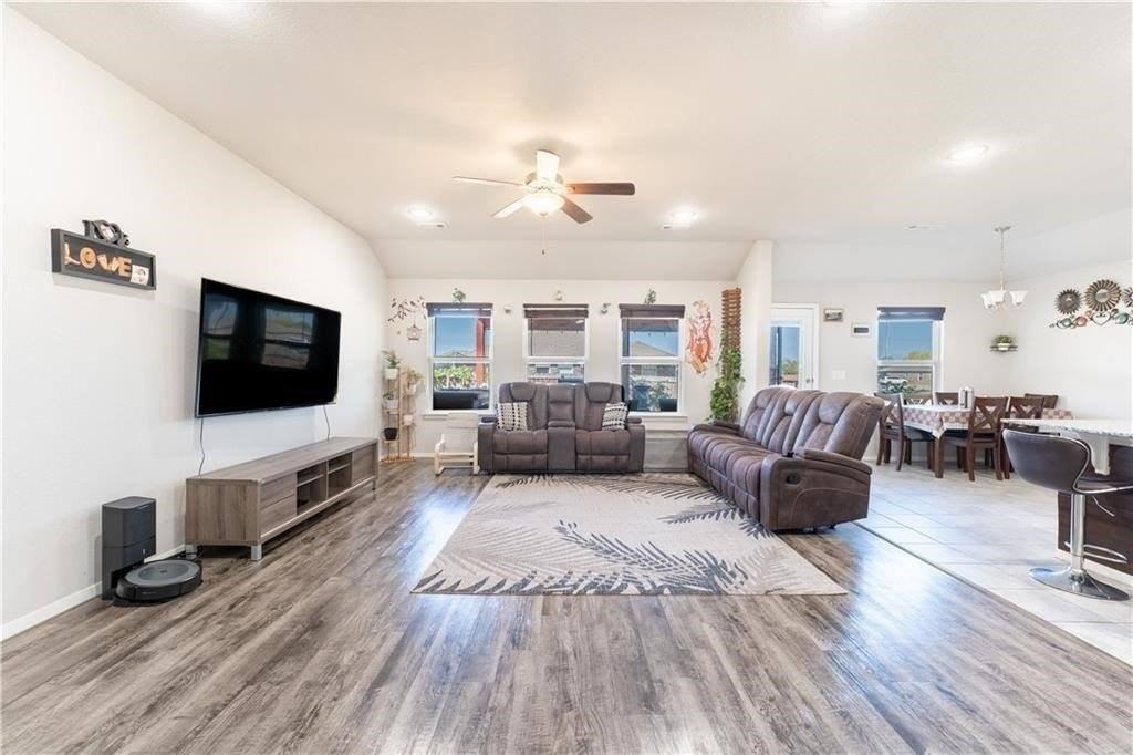 6704 Sw Pilgrim Rd - Photo 6 of 32