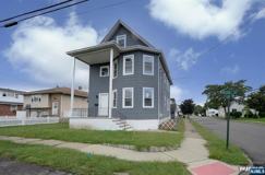 8-02 Chester St - Photo 1 of 1