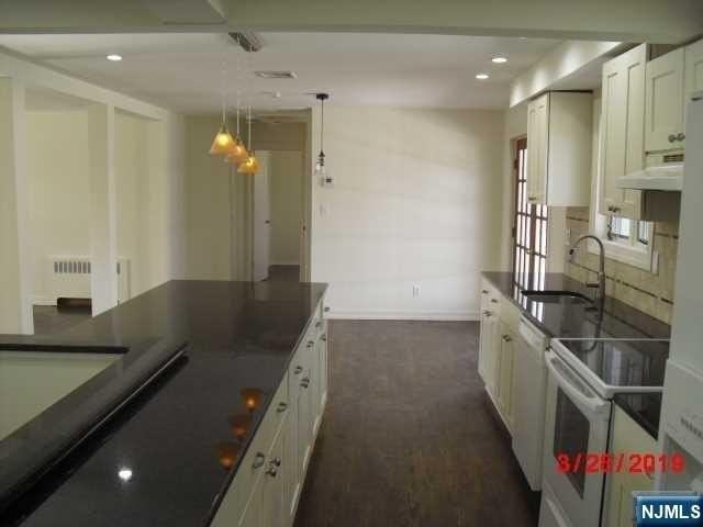 17 Amelia Dr - Photo 6 of 15