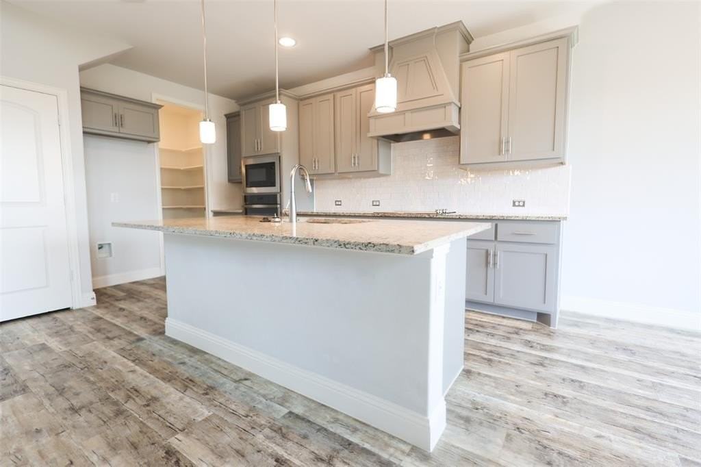 317 Monument Hill Dr - Photo 6 of 33