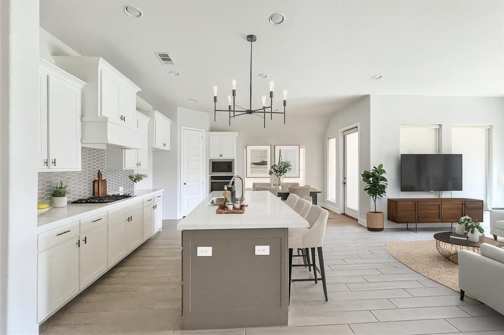 1505 Misty Pasture Way - Photo 4 of 31