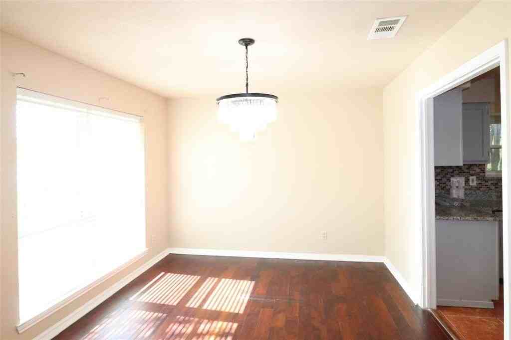 201 Bellwood Dr - Photo 3 of 33