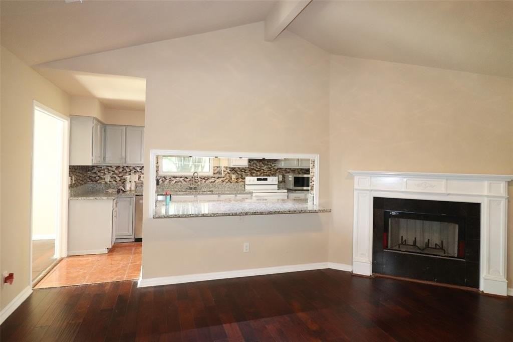 201 Bellwood Dr - Photo 6 of 33