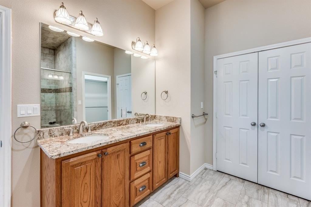 226 County Road 2250 - Photo 6 of 12