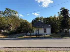 231 W Oneal St - Photo 1 of 1
