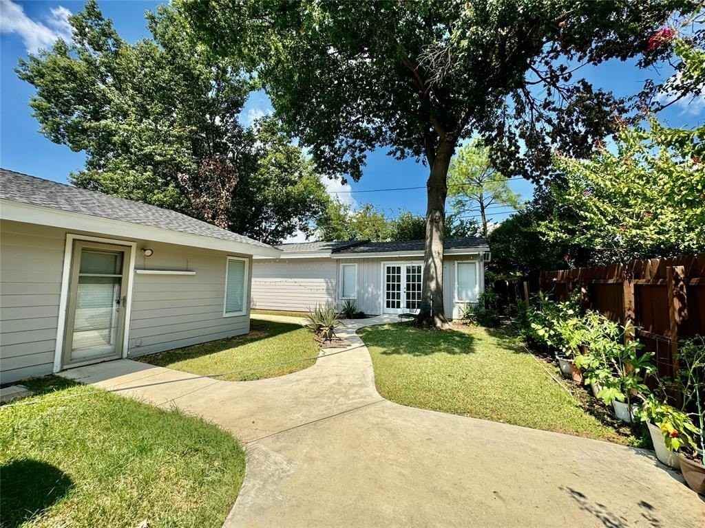 1025 Hadrian Street - Photo 5 of 40