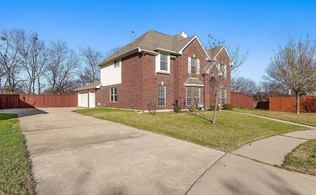 1113 Larkspur Drive - Photo 4 of 33