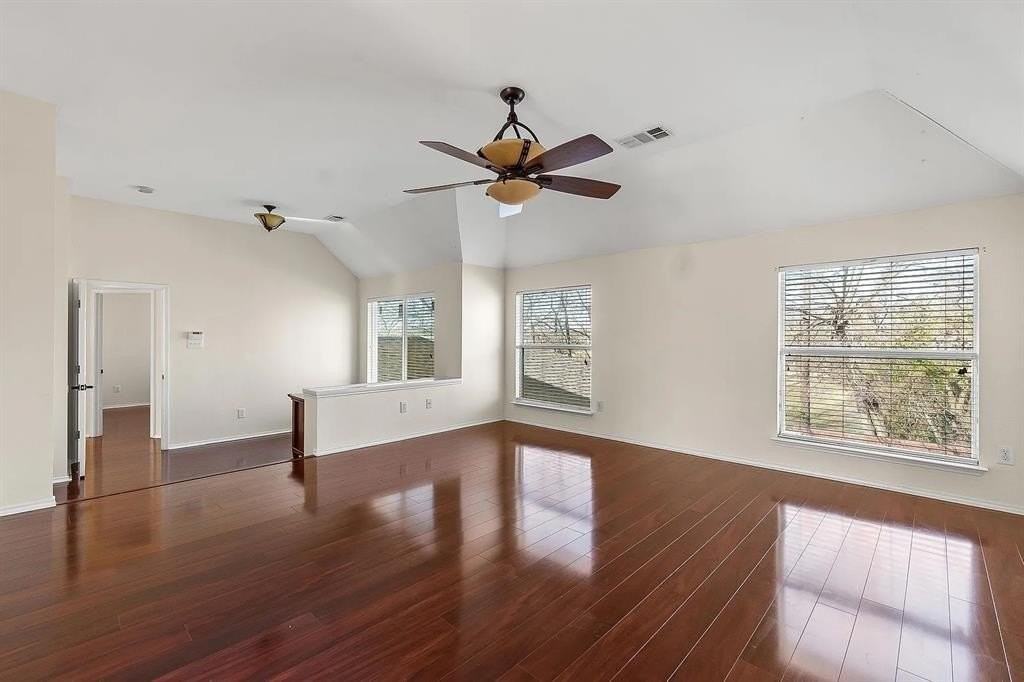 1113 Larkspur Drive - Photo 7 of 33