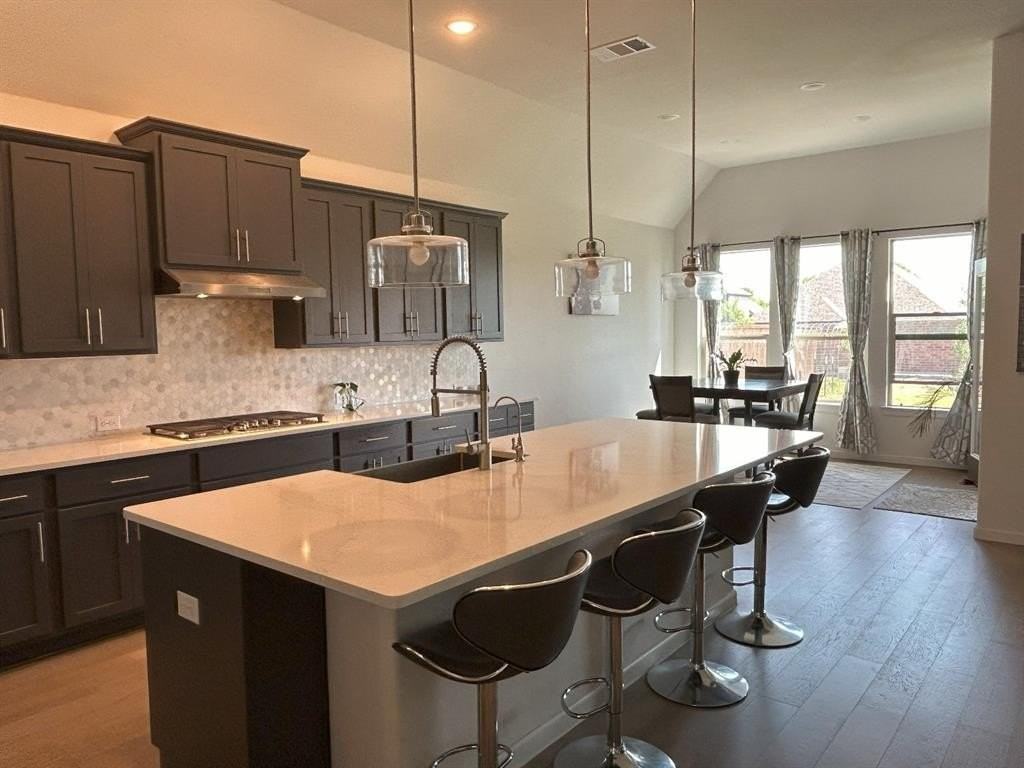 2904 Middleton Dr - Photo 3 of 20