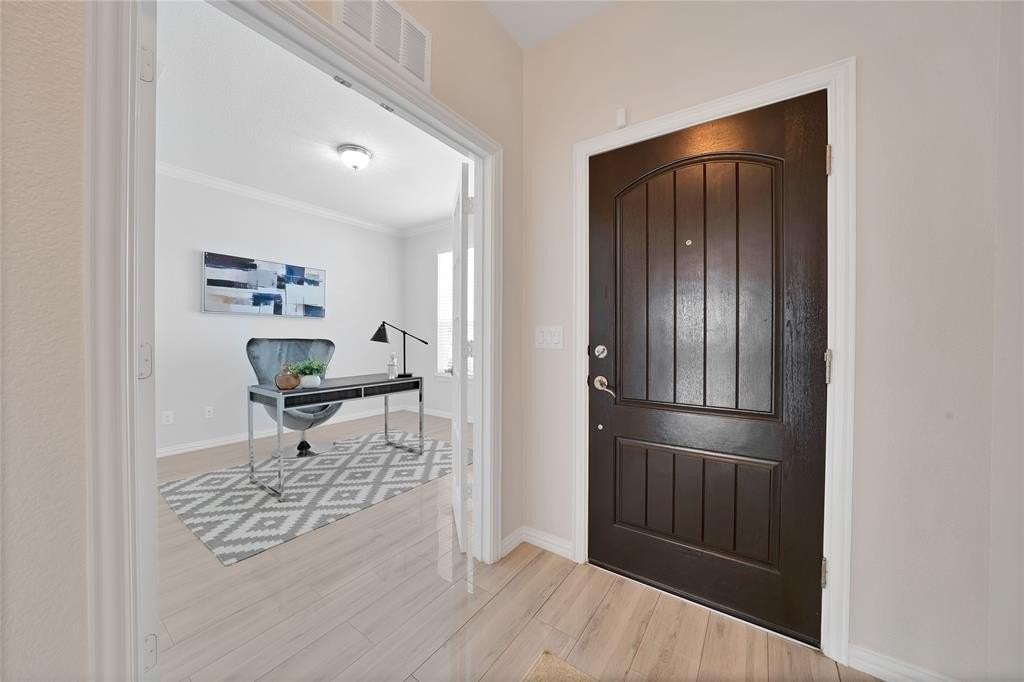 7616 Heritage Dr - Photo 2 of 40