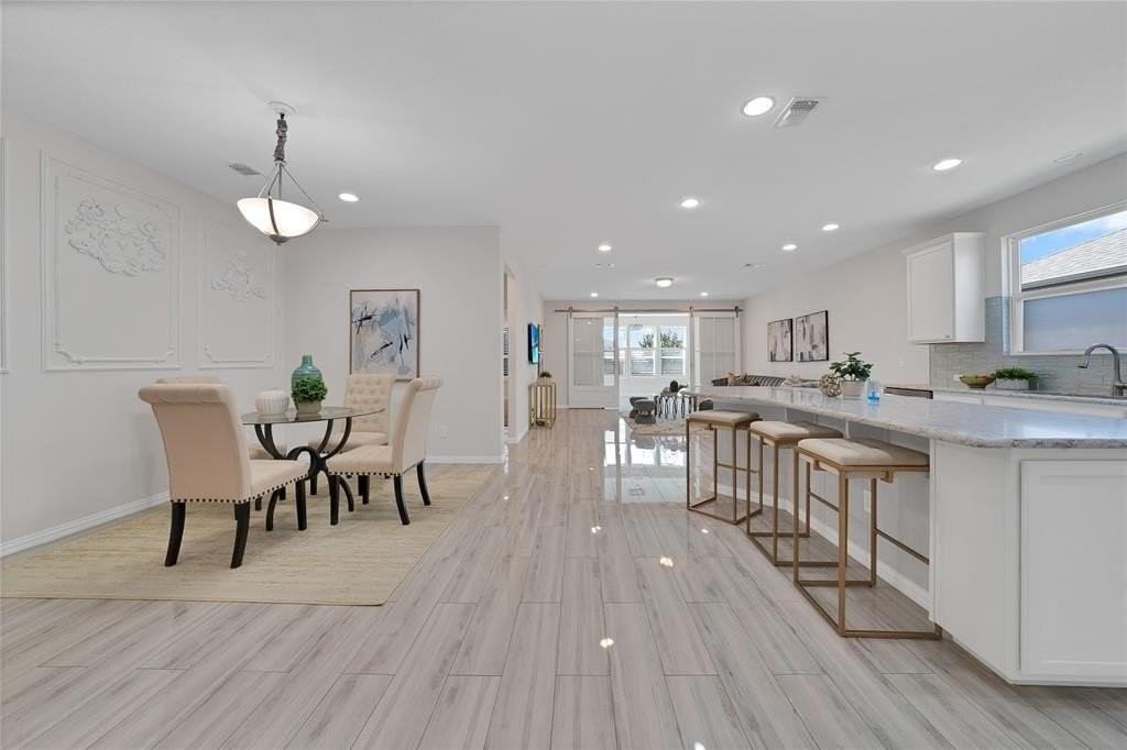 7616 Heritage Dr - Photo 5 of 40