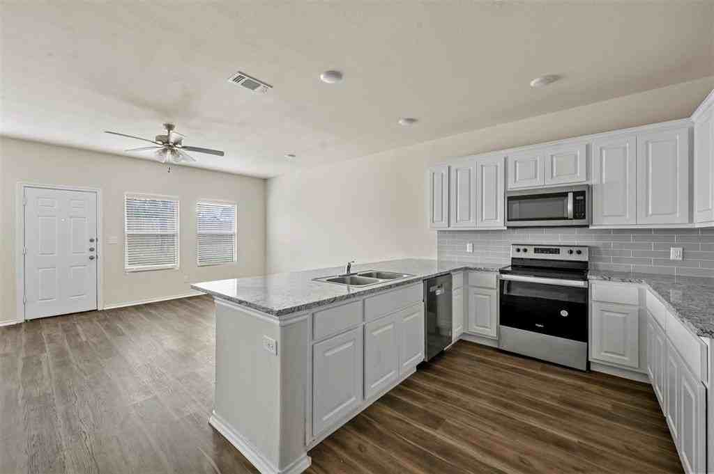 601 Thomas Street #1 - Photo 2 of 23