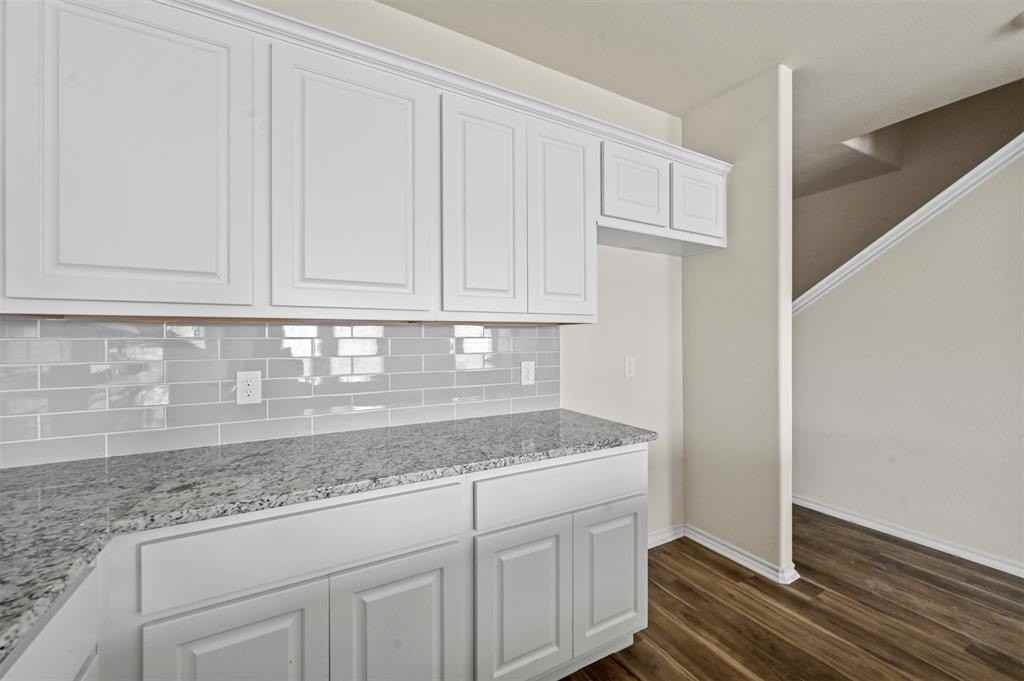 601 Thomas Street #1 - Photo 5 of 23