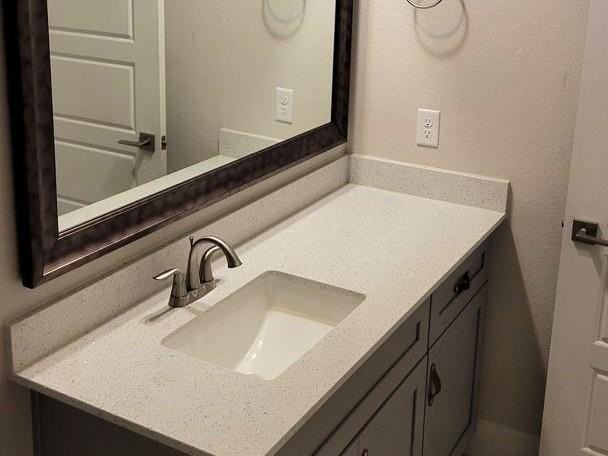 685 The Cottages Dr - Photo 6 of 9