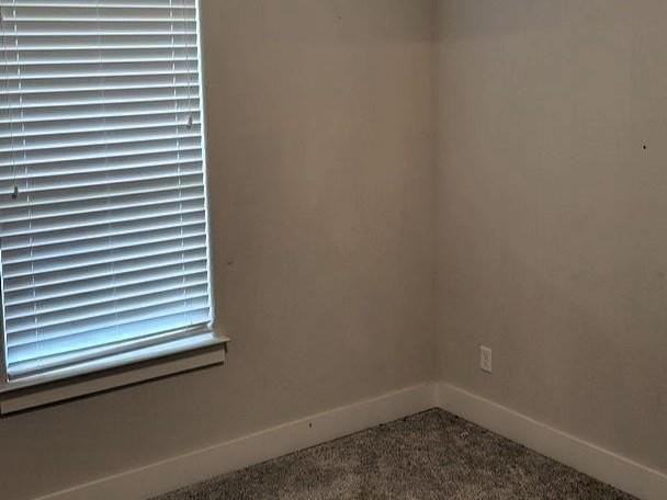 685 The Cottages Dr - Photo 7 of 9