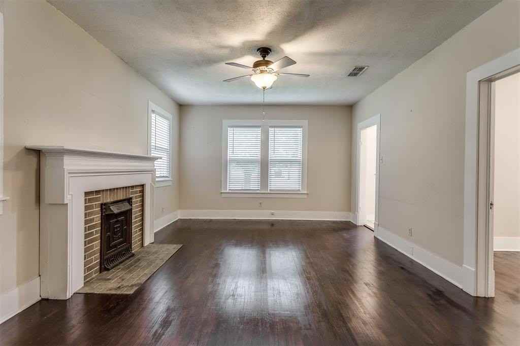 317 W Main St - Photo 6 of 31