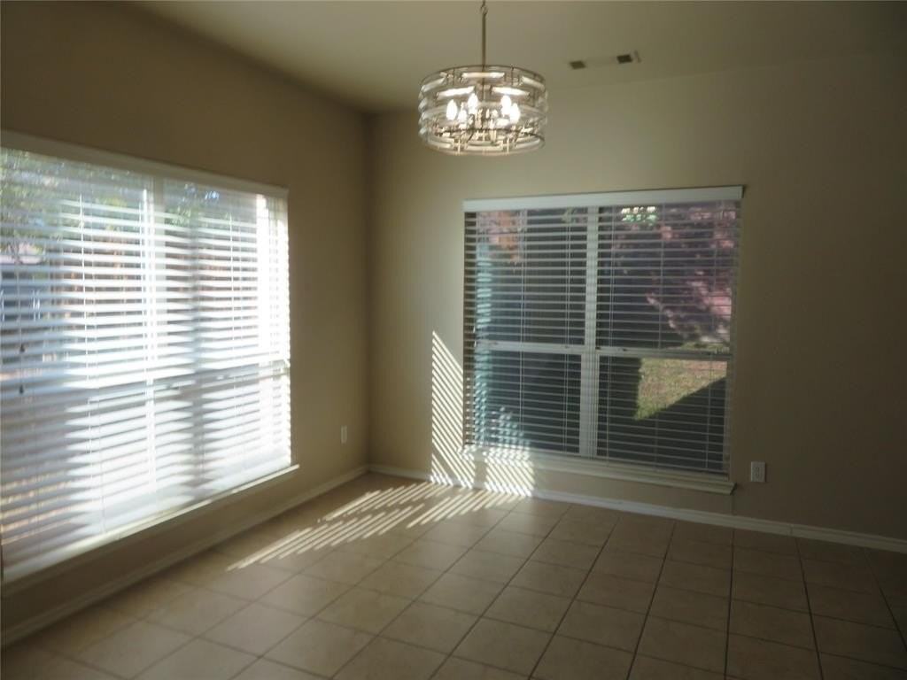 822 Christine Dr - Photo 6 of 22