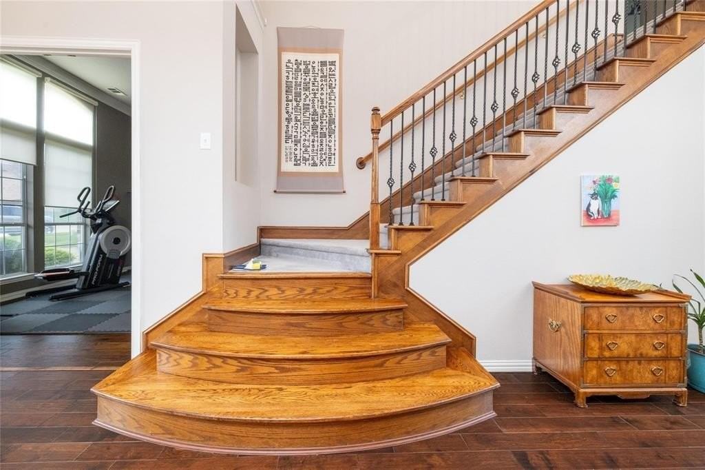 118 Shasta Dr - Photo 3 of 38