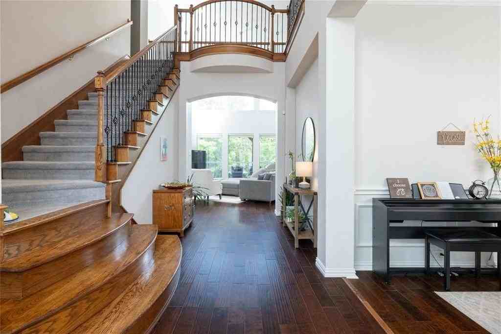 118 Shasta Dr - Photo 4 of 38