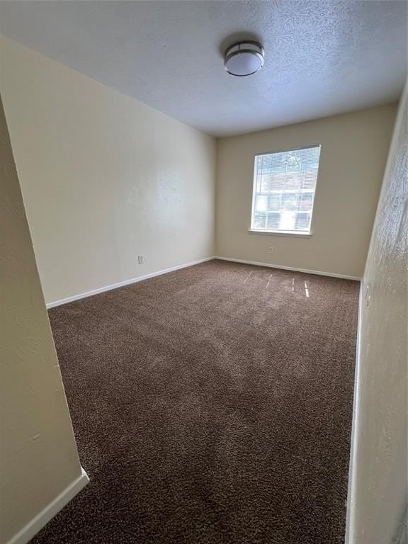 5221 Grovewood St - Photo 7 of 9