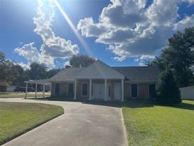 810 Lucas Dr - Photo 1 of 1