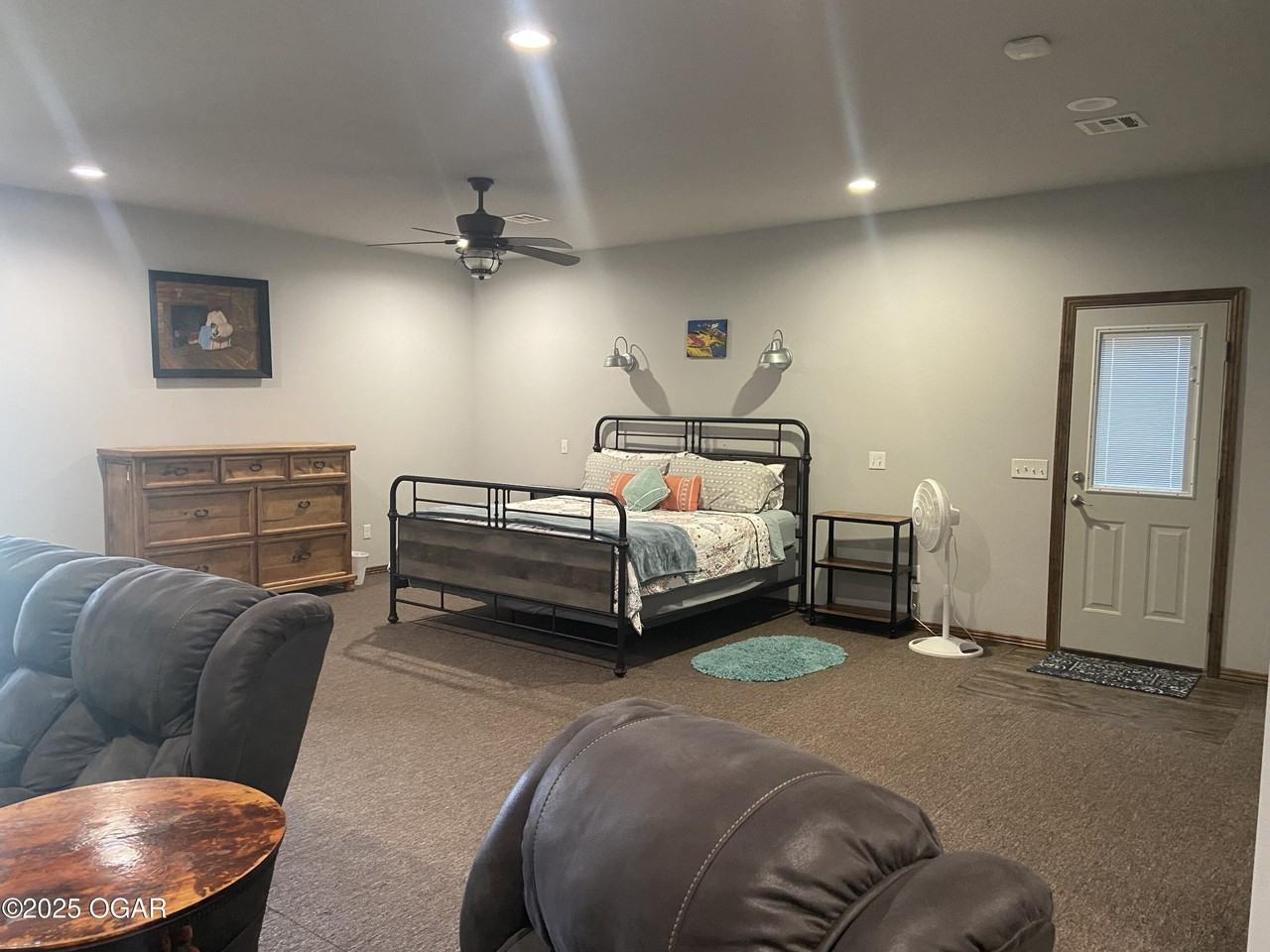 1102 North Anderson Avenue - Photo 4 of 4