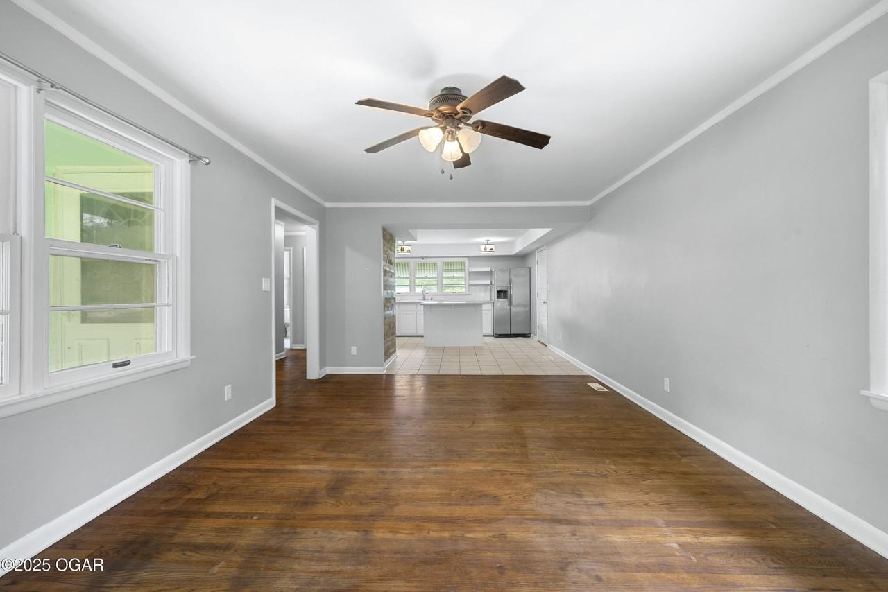 3010 Missouri Ave - Photo 5 of 20