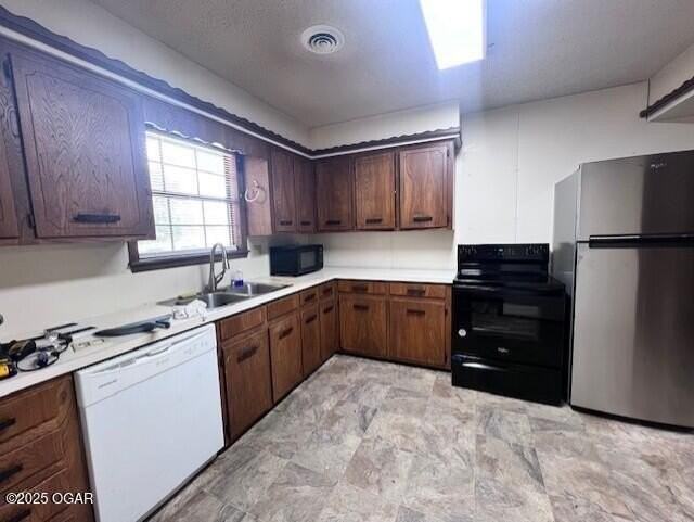 3959 Garrow Boulevard - Photo 3 of 18