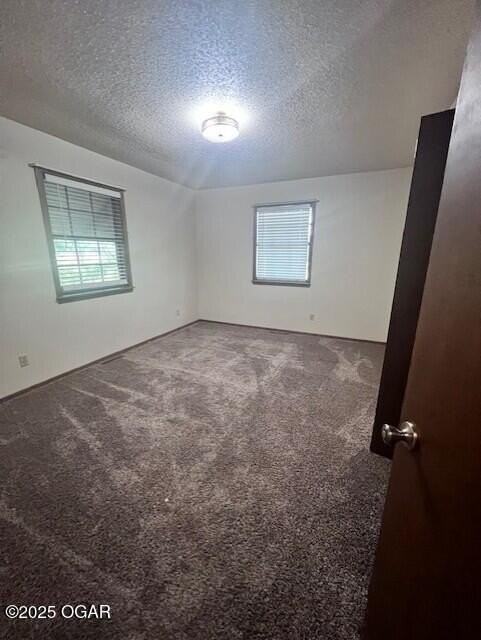 3959 Garrow Boulevard - Photo 5 of 18