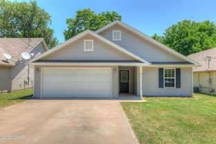 3419 S Jackson Ave - Photo 1 of 1