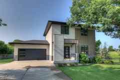 2528 E 15th St - Photo 1 of 1