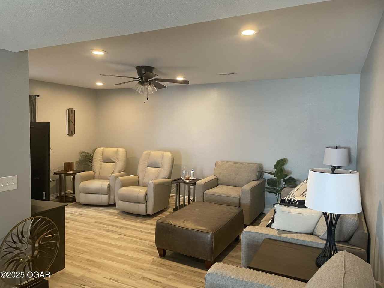 2716 South Adele Avenue - Photo 2 of 8