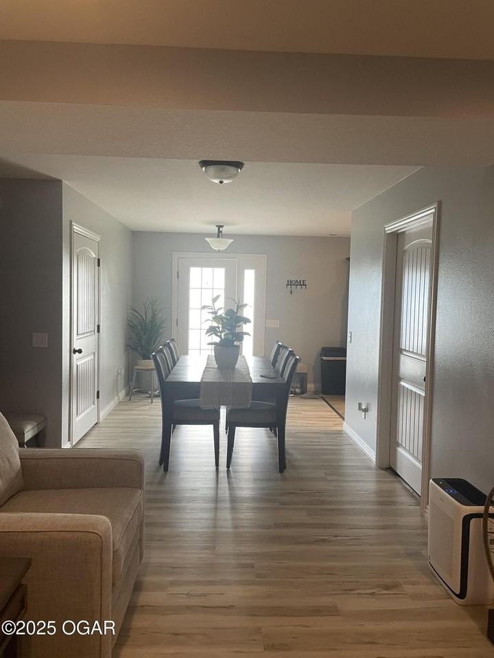 2716 South Adele Avenue - Photo 4 of 8