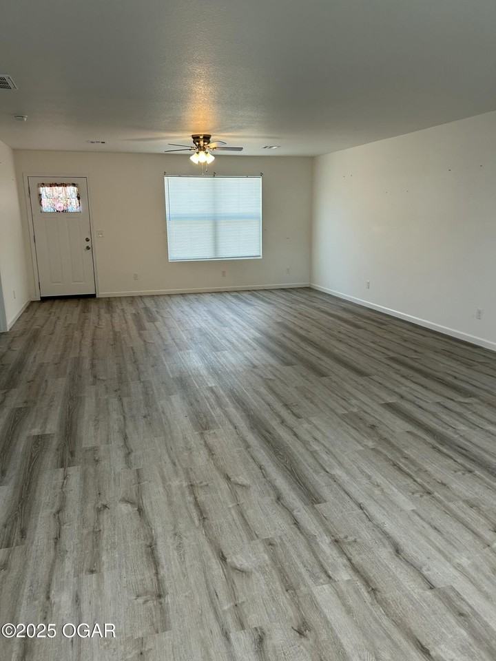 118 Daugherty Street #C - Photo 6 of 6