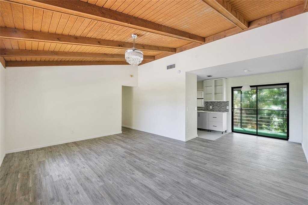 3303 Kirk Rd #5 - Photo 3 of 13