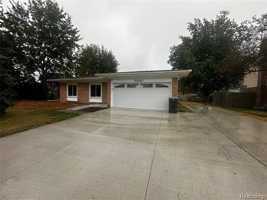 featured image of 5650 Willow Creek Dr