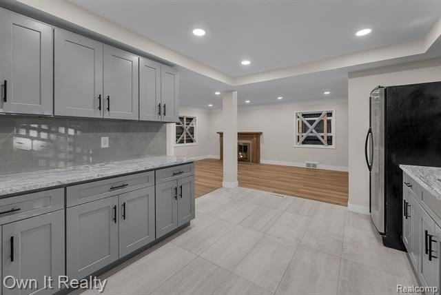 4316 Lakewood St - Photo 5 of 27