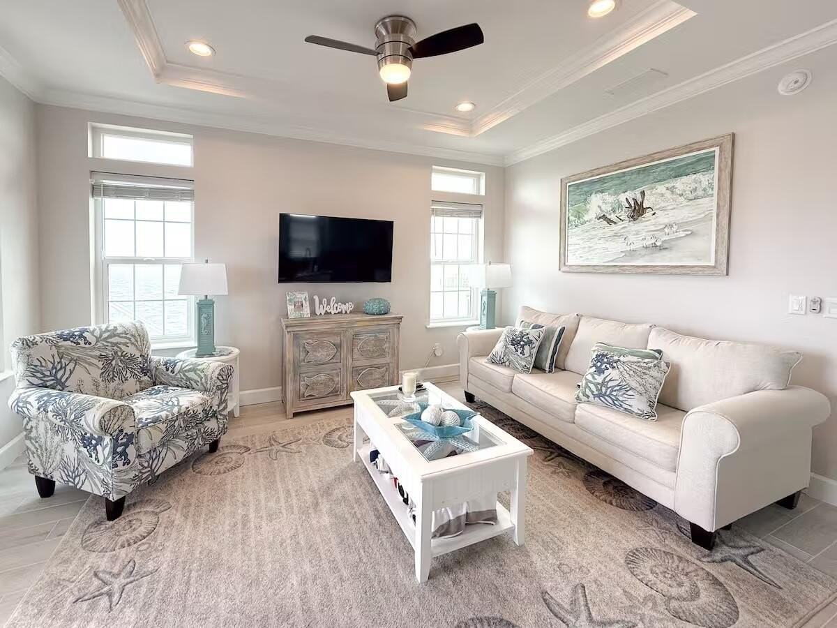 453 Ne Indian River Dr - Photo 4 of 26