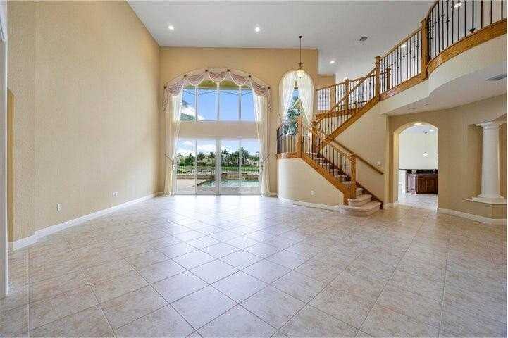 11812 Windmill Lake Dr - Photo 4 of 50