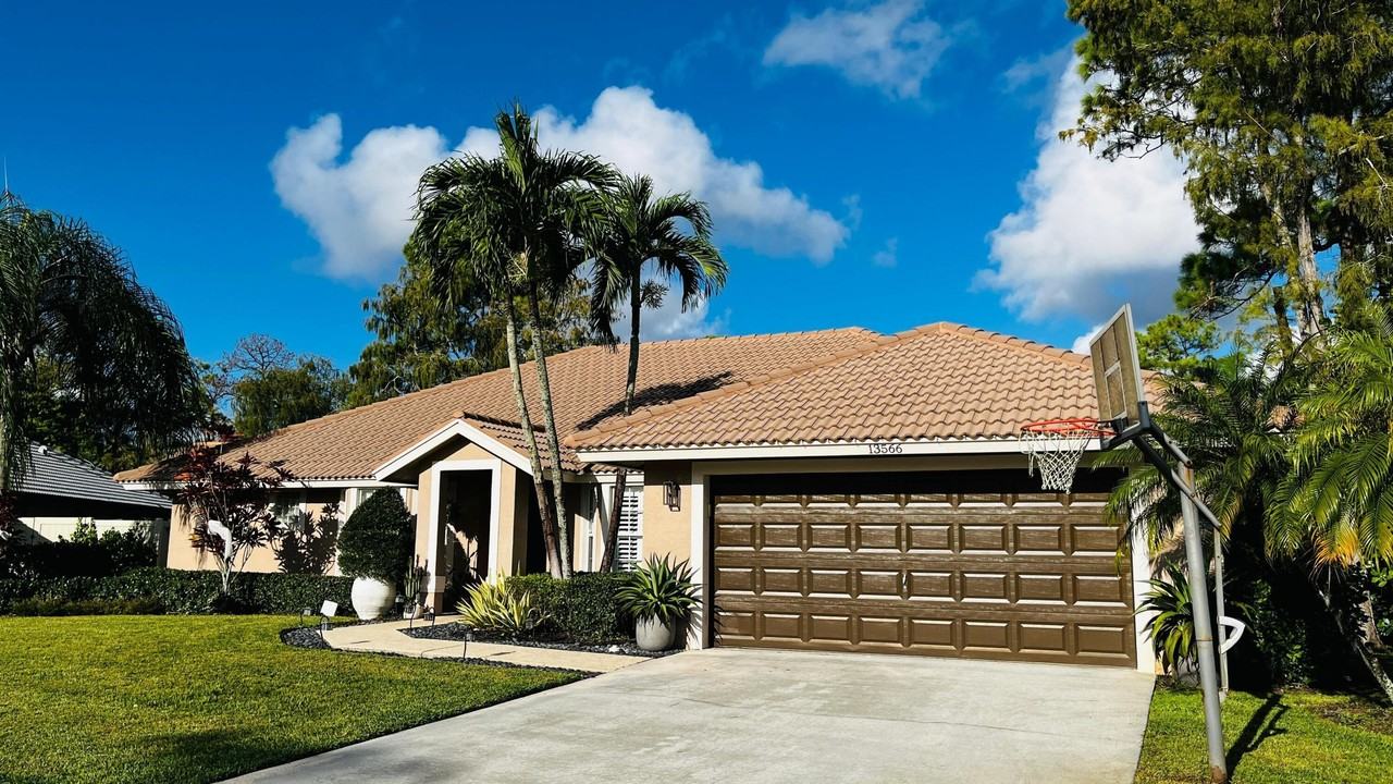 13566 Callington Dr - Photo 2 of 28