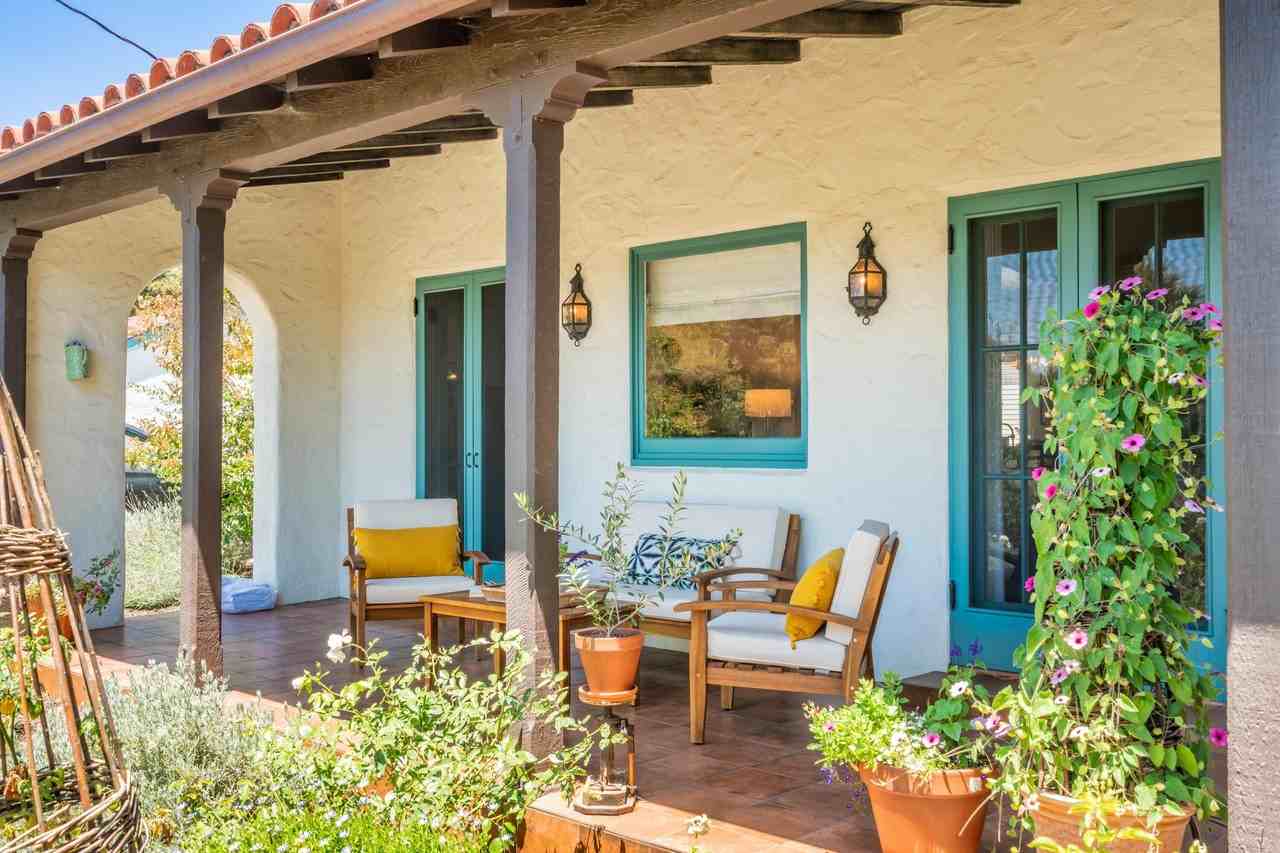 2328 State St - Photo 2 of 22