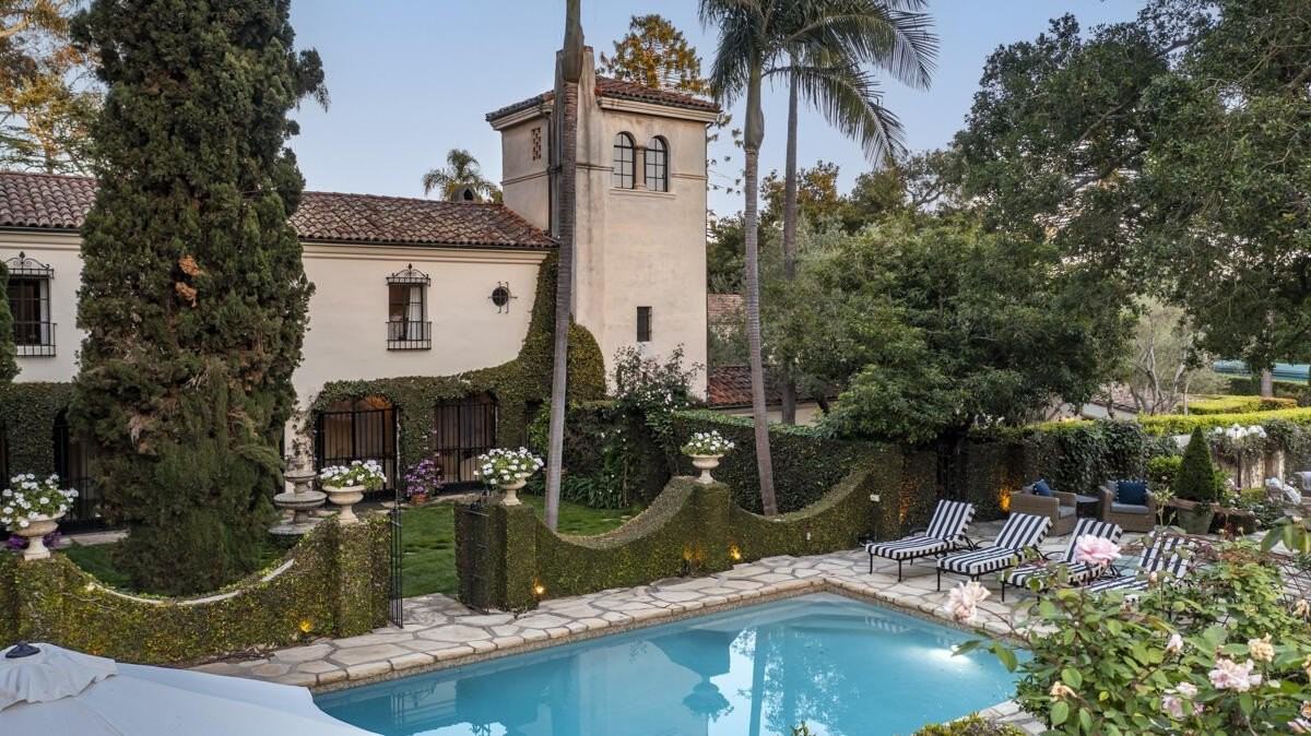 779 Ayala Ln - Photo 6 of 50