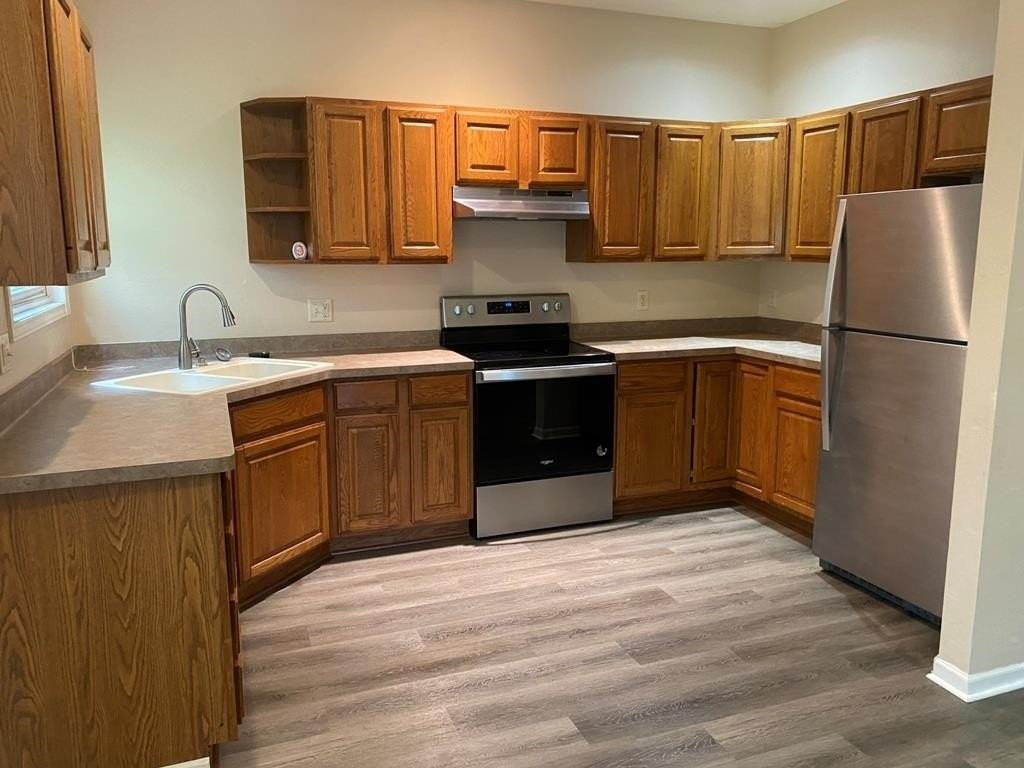 350 S Cottage St - Photo 2 of 9